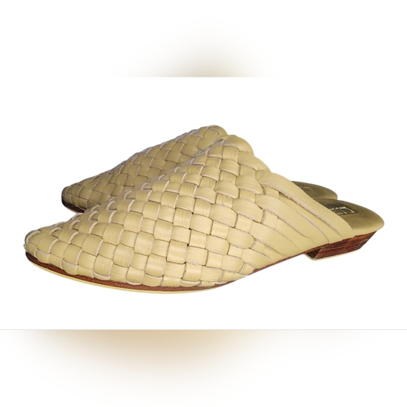 Liberté Tulum Woven Mule, Womens 7 - Picture 3 of 11